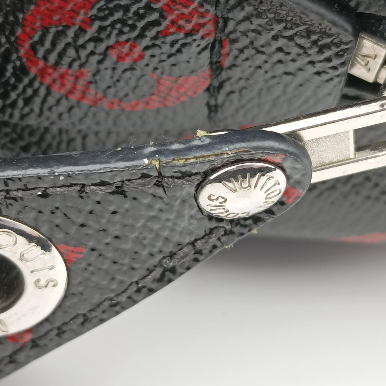 Pre-owned Louis Vuitton Dora Soft BB Rouge x Noir Damier Canvas M50217 shoulderbag | stylenewstar