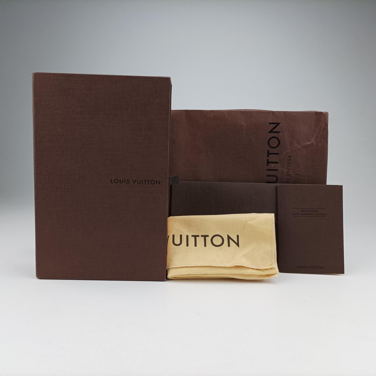 Pre-owned Louis Vuitton Twist MM Blue x Multicolor Epi M54865 shoulderbag | stylenewstar