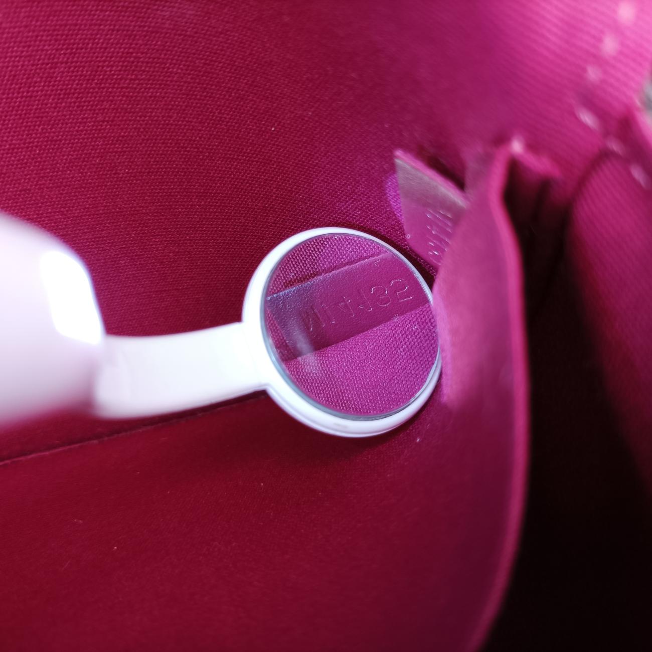 Pre-owned Louis Vuitton Pochette FéLICIE CERISE Vernis M61293 shoulderbag | stylenewstar