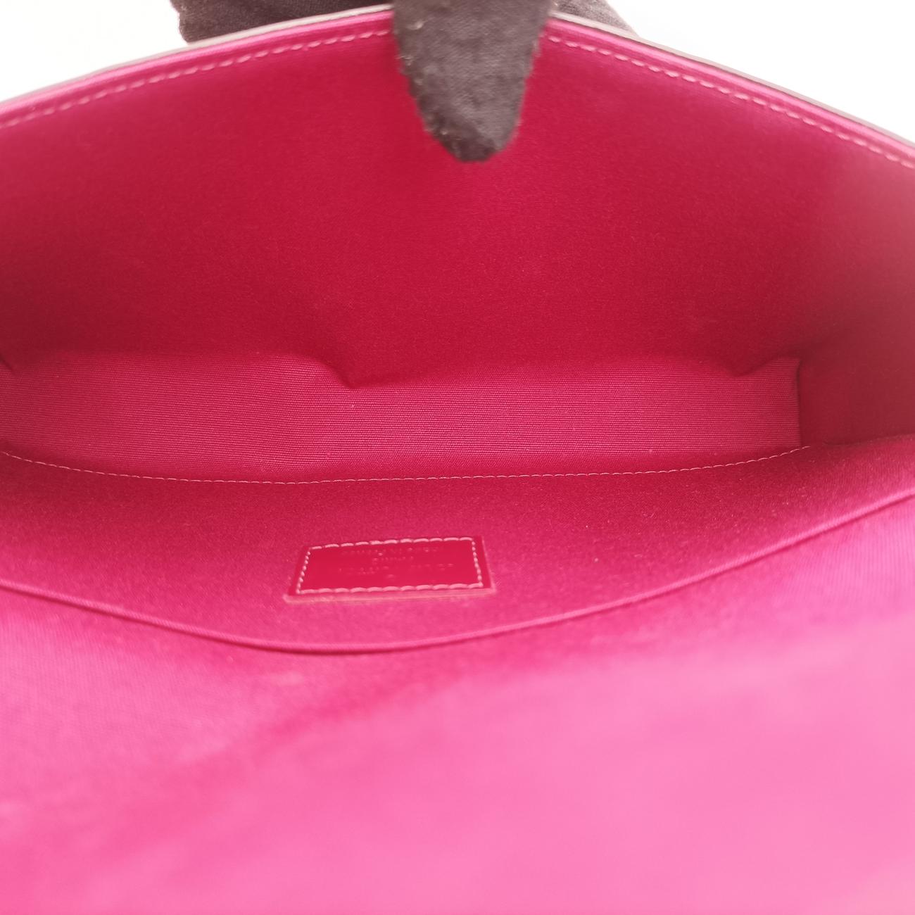 Pre-owned Louis Vuitton Pochette FéLICIE CERISE Vernis M61293 shoulderbag | stylenewstar