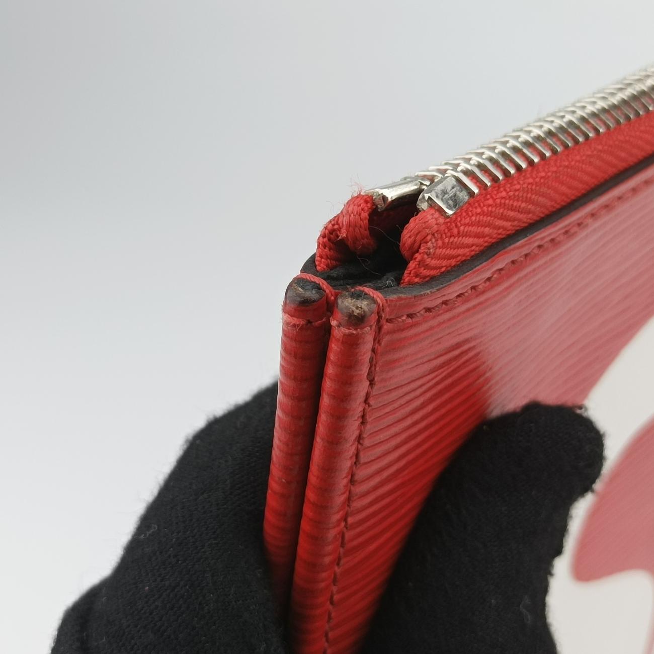 Pre-owned Louis Vuitton Pochette Jour GM Supreme Collaboration ROUGE×white epi M67722 clutchbag | stylenewstar