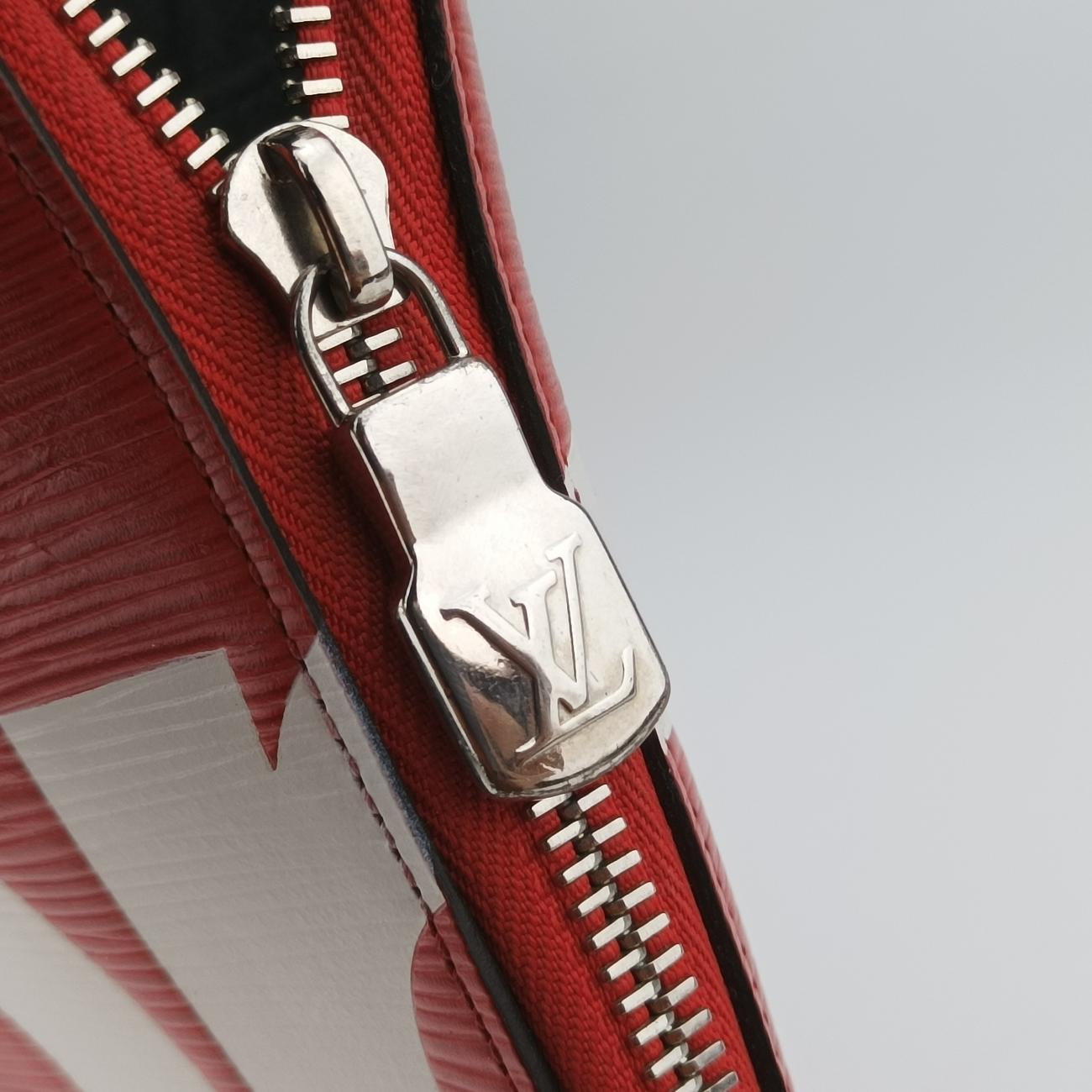 Pre-owned Louis Vuitton Pochette Jour GM Supreme Collaboration ROUGE×white epi M67722 clutchbag | stylenewstar