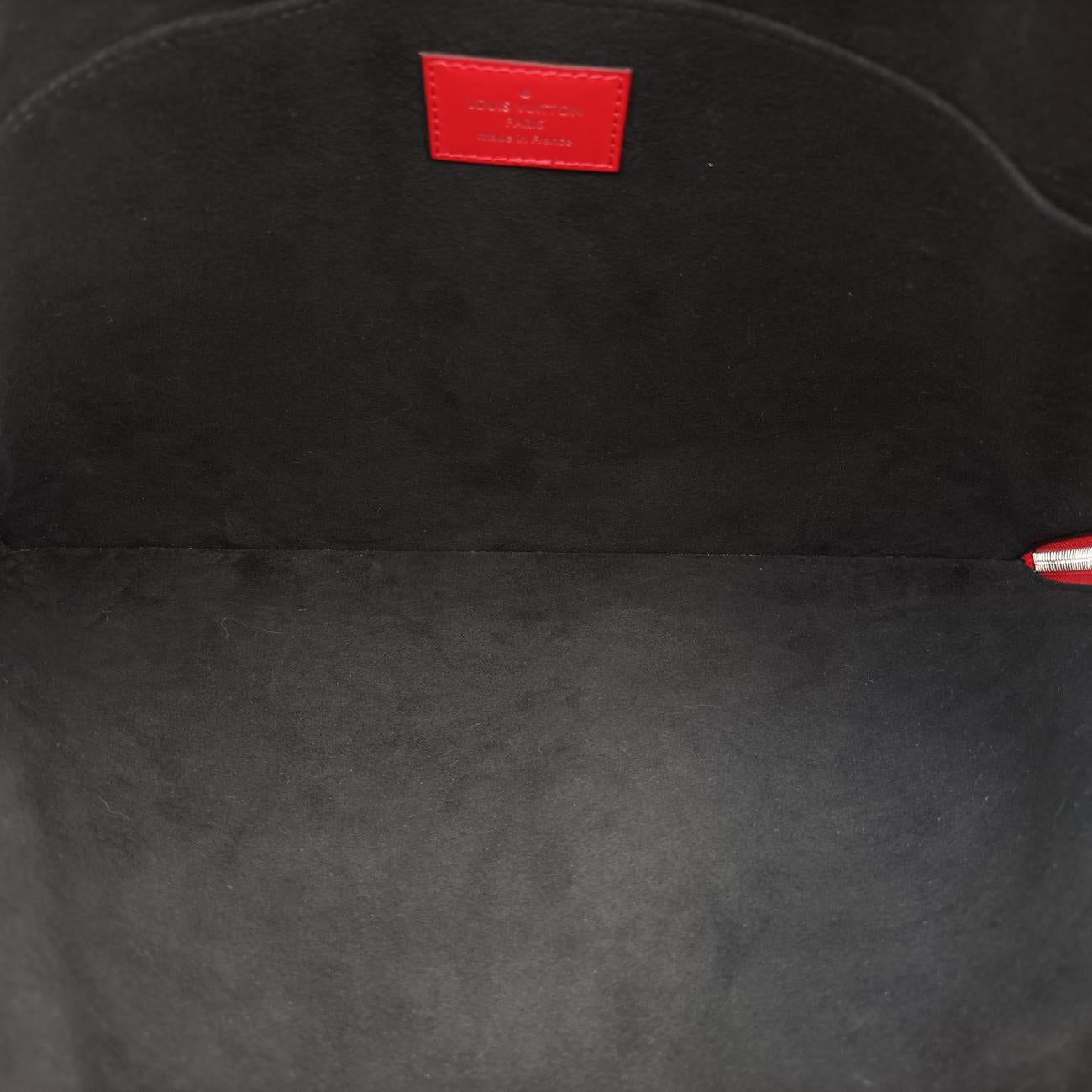 Pre-owned Louis Vuitton Pochette Jour GM Supreme Collaboration ROUGE×white epi M67722 clutchbag | stylenewstar