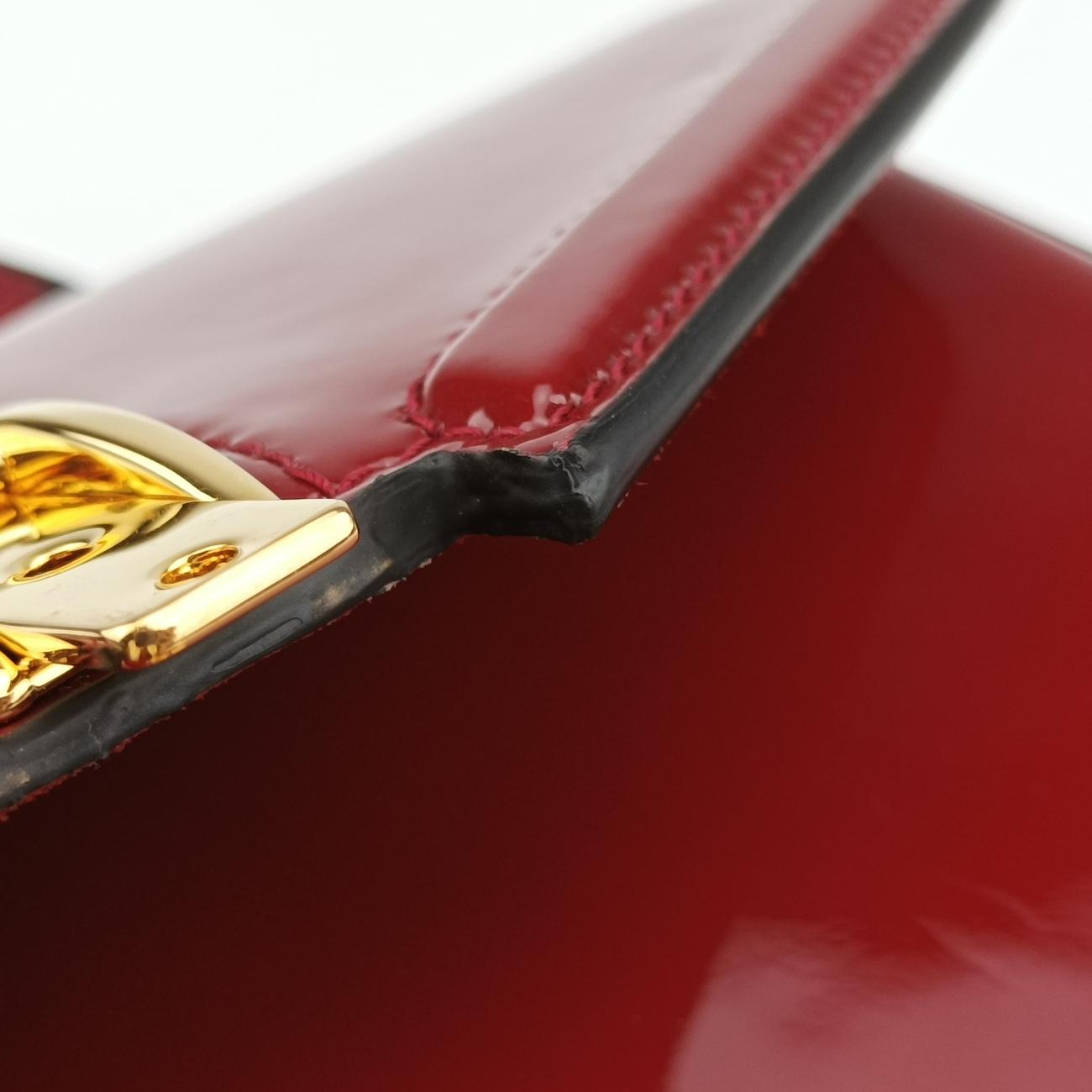 Pre-owned Gucci Sylvie Red Patent 589479 shoulderbag | stylenewstar