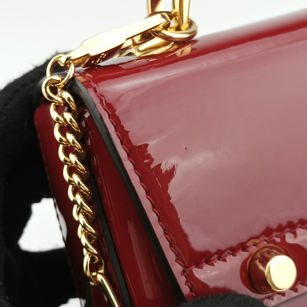 Pre-owned Gucci Sylvie Red Patent 589479 shoulderbag | stylenewstar