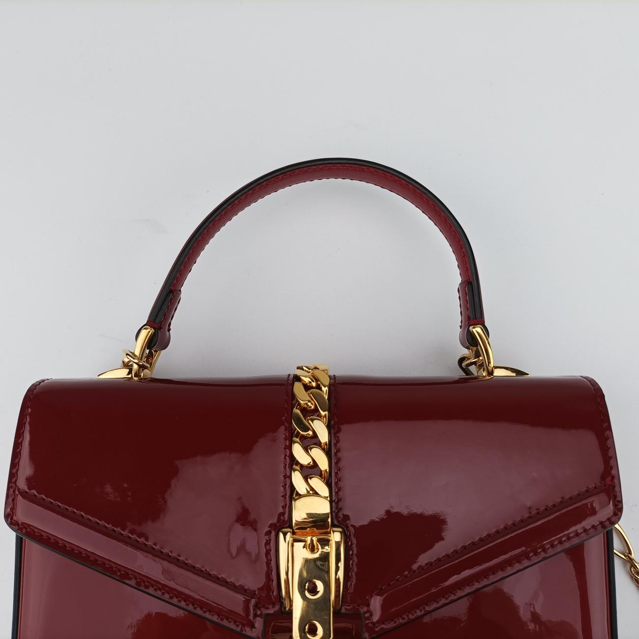 Pre-owned Gucci Sylvie Red Patent 589479 shoulderbag | stylenewstar