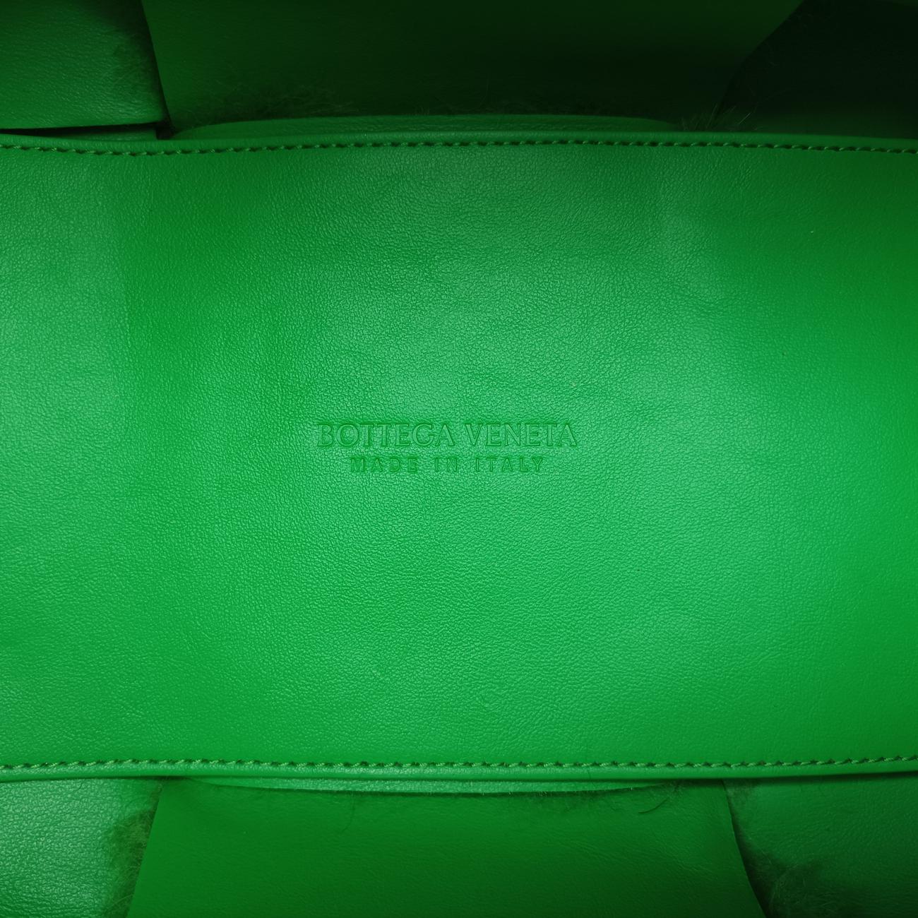 Pre-owned Bottega Veneta Sac Cabas Arco Green Lambswool  handbag | stylenewstar