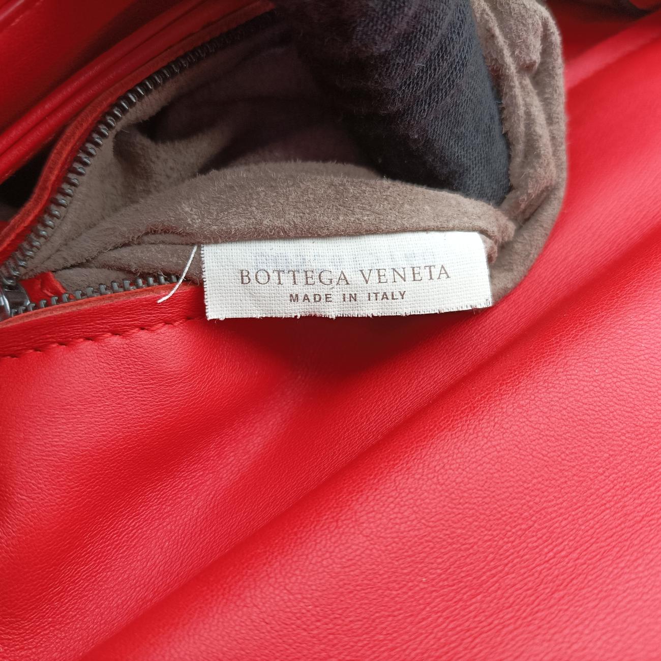 Secondhand Bottega Veneta Intrecciato Olimpia Red lambskin  shoulderbag | stylenewstar