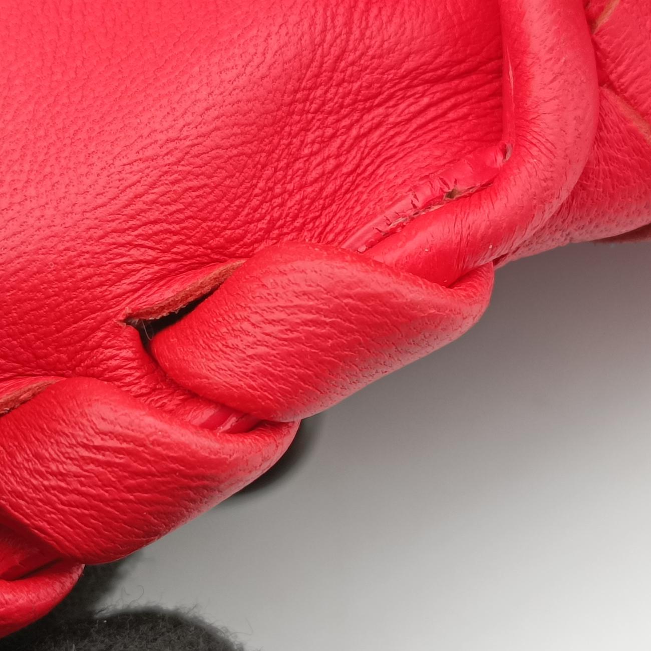 Secondhand Bottega Veneta Intrecciato Olimpia Red lambskin  shoulderbag | stylenewstar