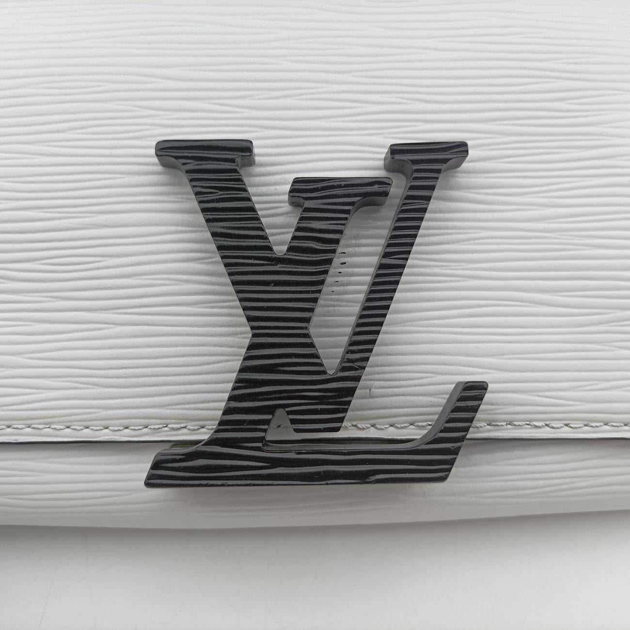 Pre-owned Louis Vuitton Louise PM Noir×white Epi M41274 shoulderbag | stylenewstar