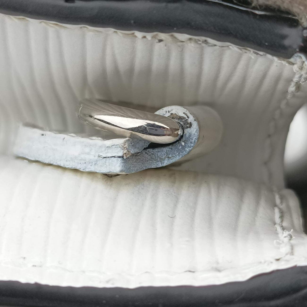 Pre-owned Louis Vuitton Louise PM Noir×white Epi M41274 shoulderbag | stylenewstar