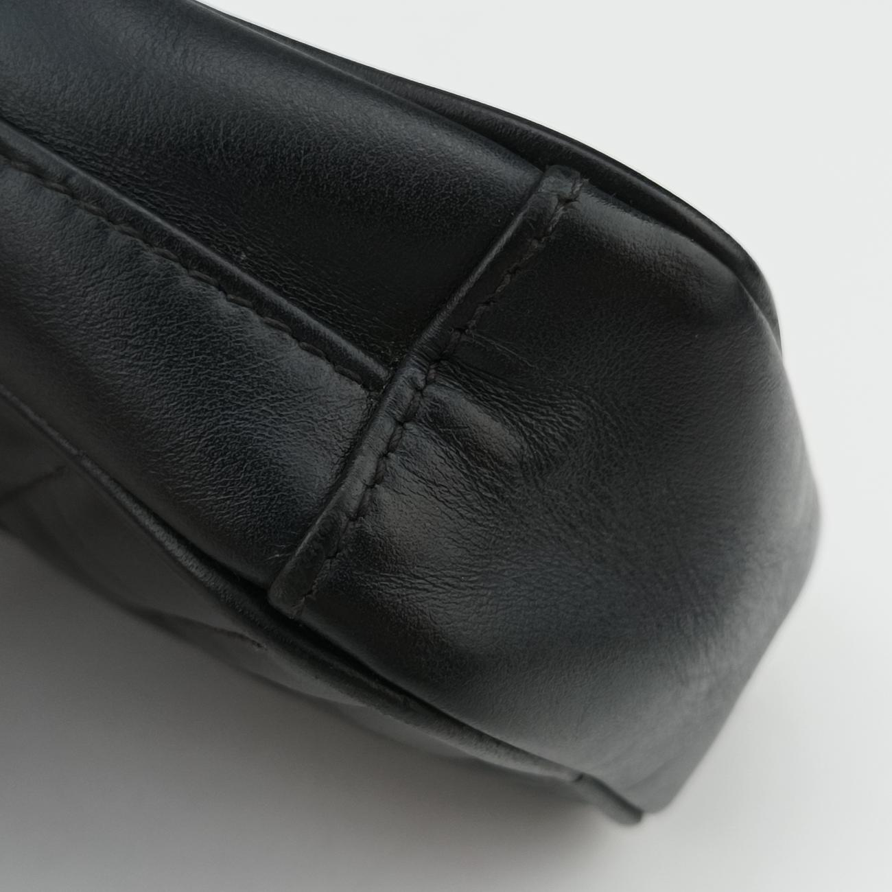 Pre-owned Gucci GG Marmont Black Leather 598597 shoulderbag | stylenewstar