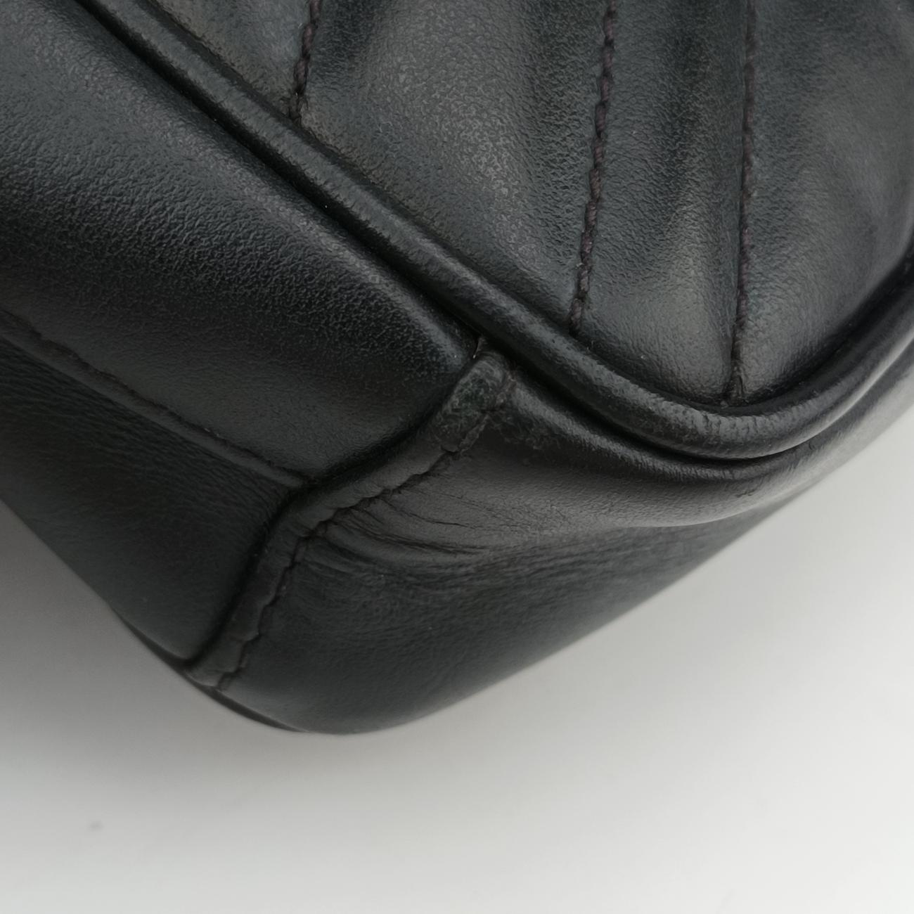 Pre-owned Gucci GG Marmont Black Leather 598597 shoulderbag | stylenewstar