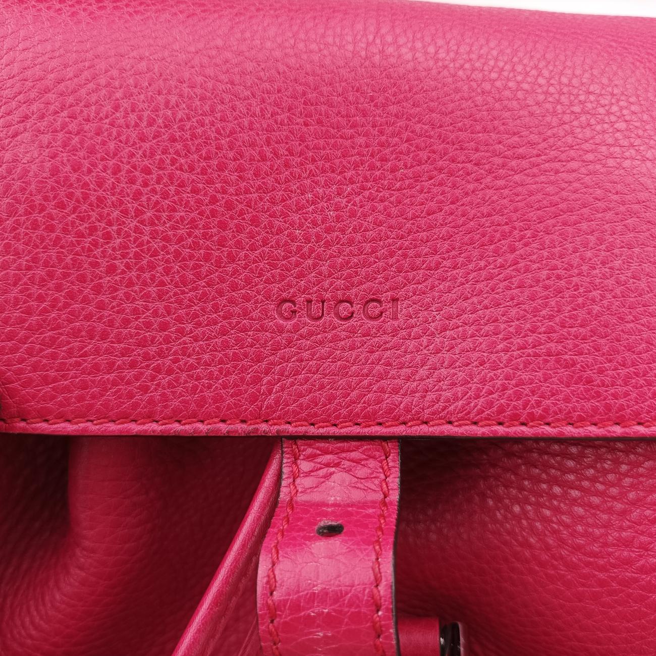 Pre-owned Gucci Bamboo fringe tassel Red Leather 387149 backpack/rucksack | stylenewstar