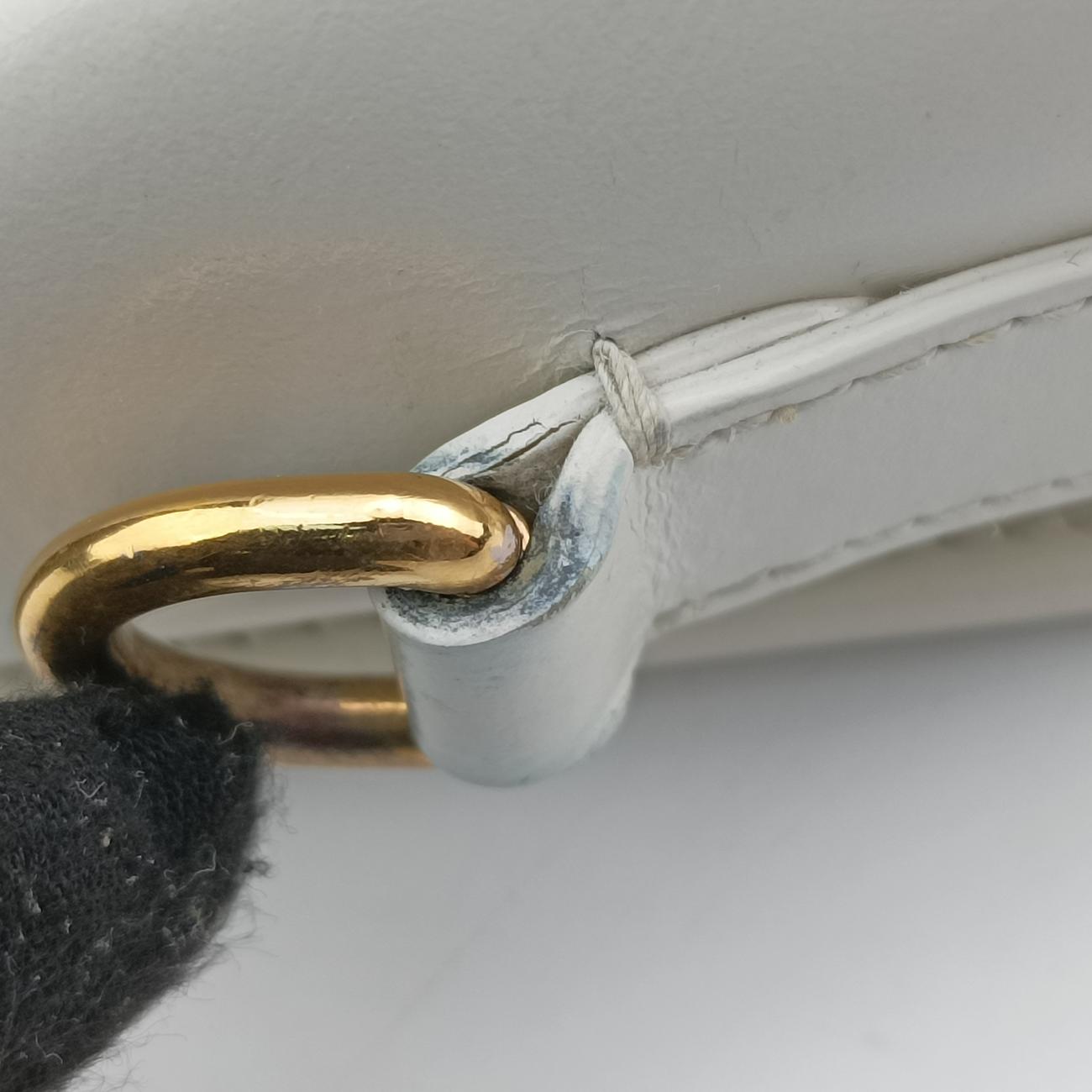 Secondhand Christian Dior Bobby White leather  shoulderbag | stylenewstar