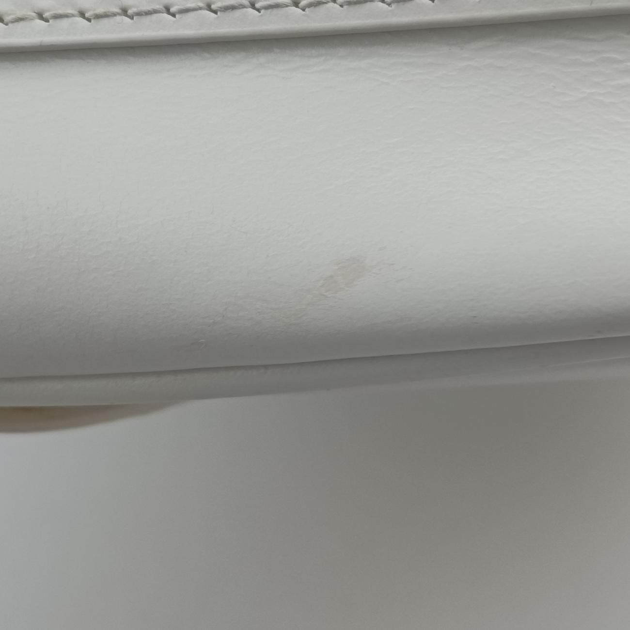 Secondhand Christian Dior Bobby White leather  shoulderbag | stylenewstar