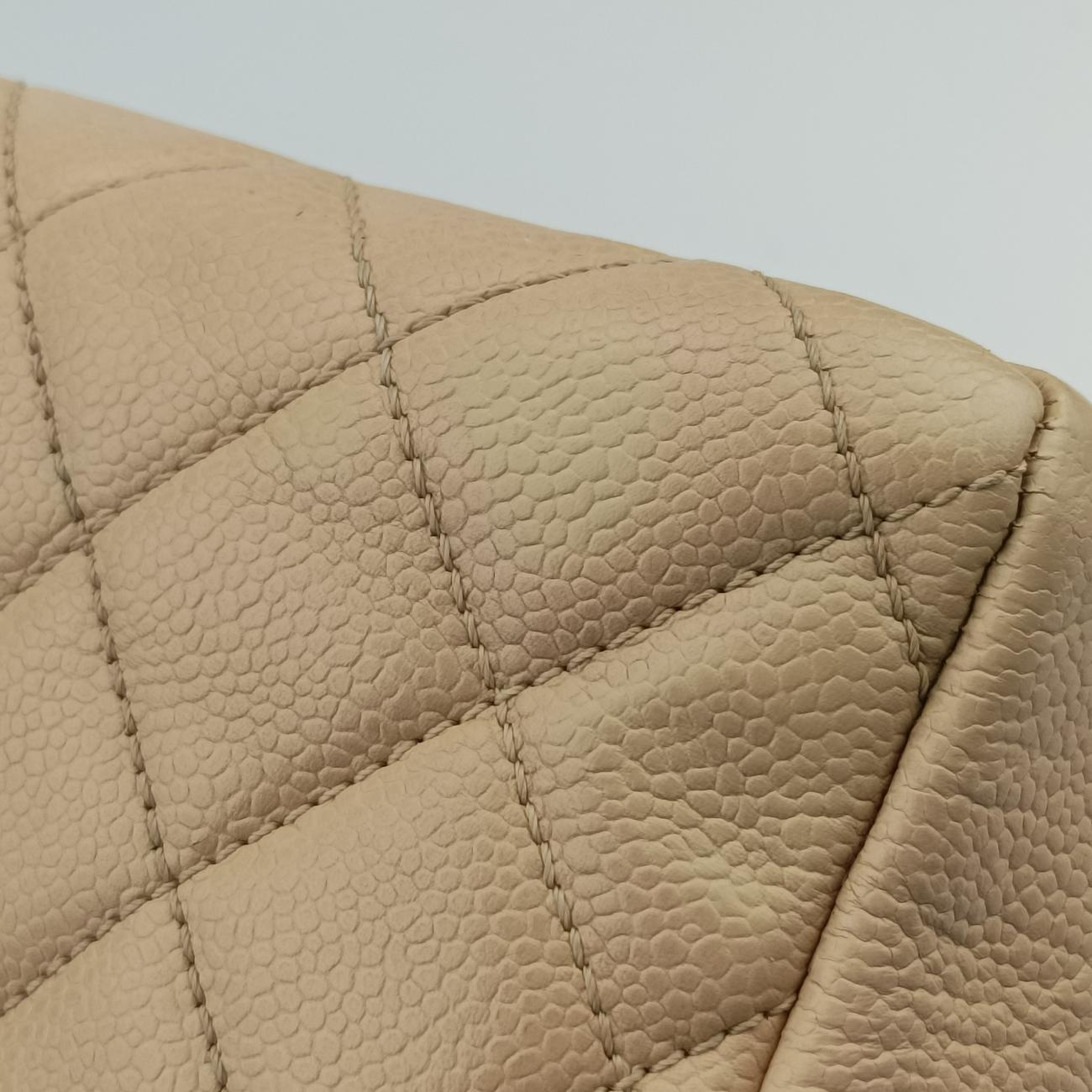 Pre-owned Chanel Matelasse Cocomark GST Beige caviar skin A20995 handbag | stylenewstar