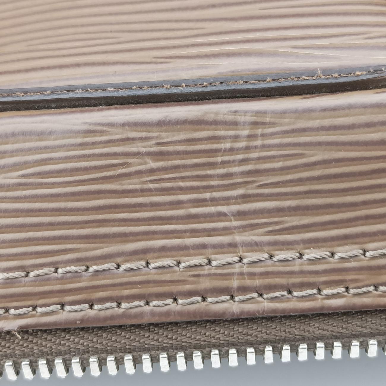 Pre-owned Louis Vuitton IGOR TAUPE Taiga M54017 handbag | stylenewstar