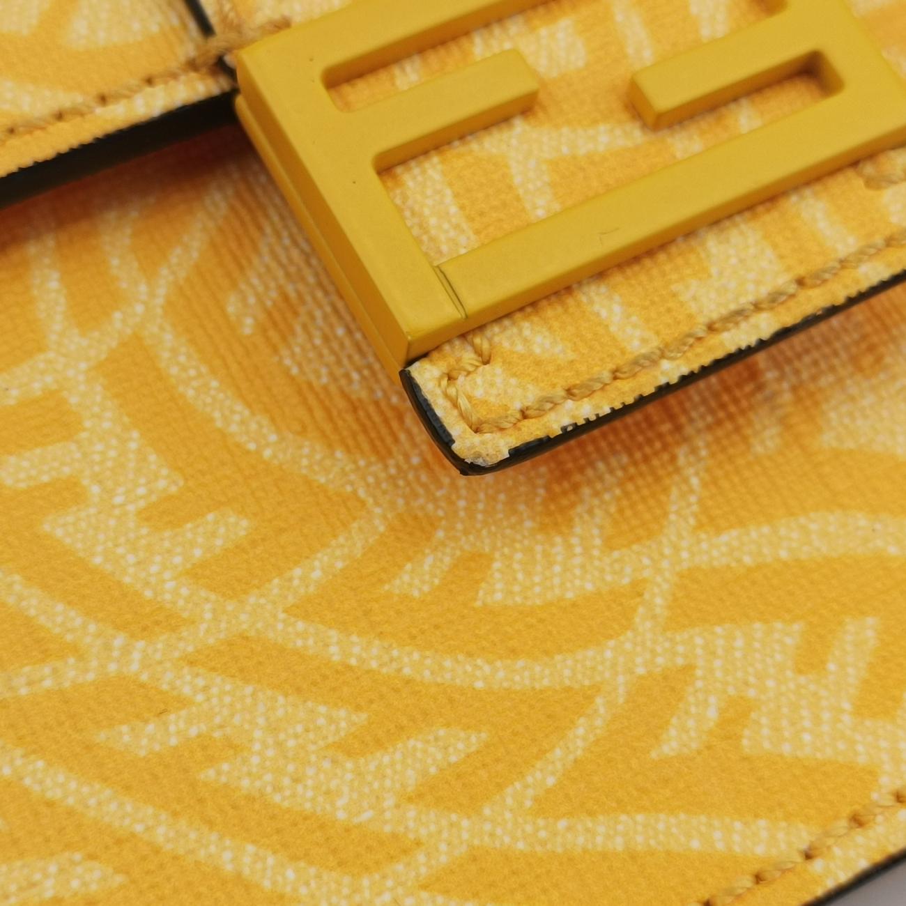 Vintage Fendi FF Logo Baguette slim Yellow Leather 7M0295 shoulderbag | stylenewstar