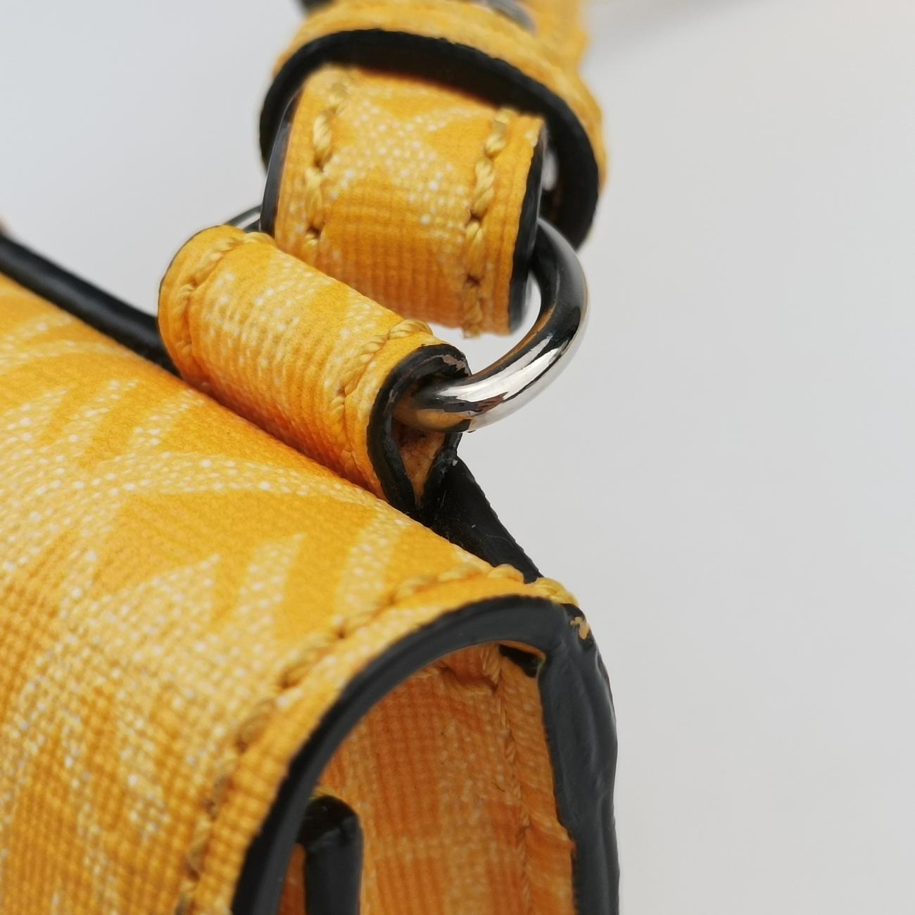 Vintage Fendi FF Logo Baguette slim Yellow Leather 7M0295 shoulderbag | stylenewstar