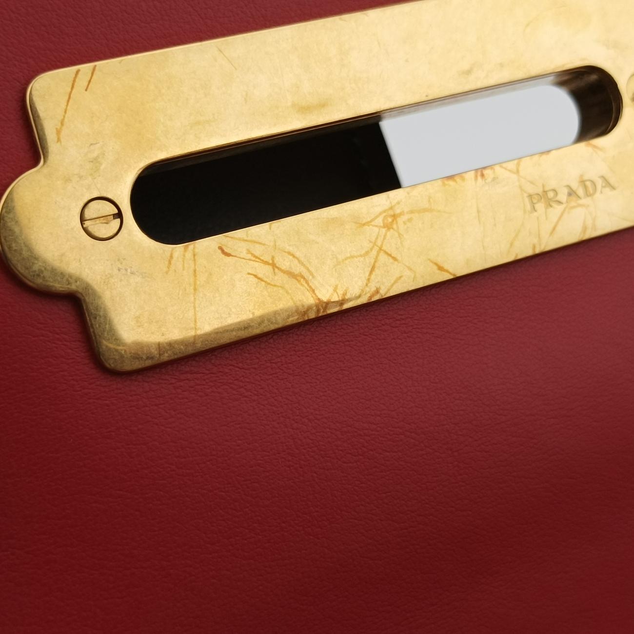 Pre-owned Prada Cahier Red×black Leather 1BD045 shoulderbag | stylenewstar