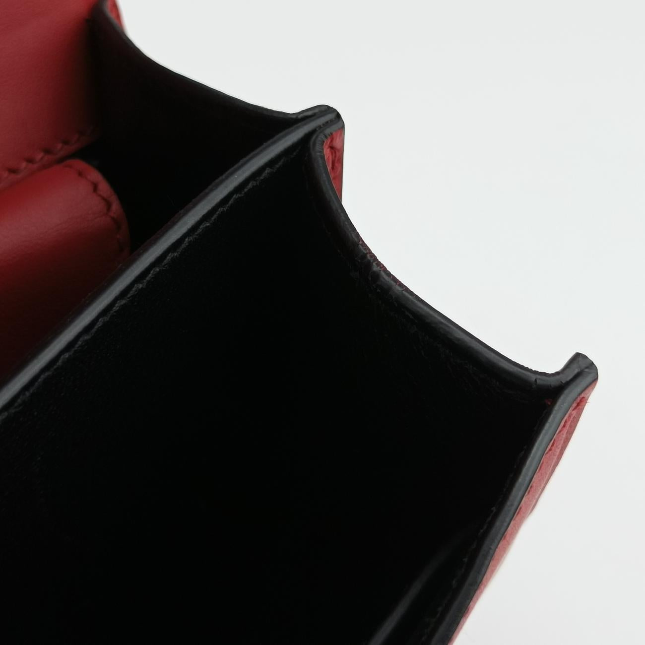 Pre-owned Prada Cahier Red×black Leather 1BD045 shoulderbag | stylenewstar