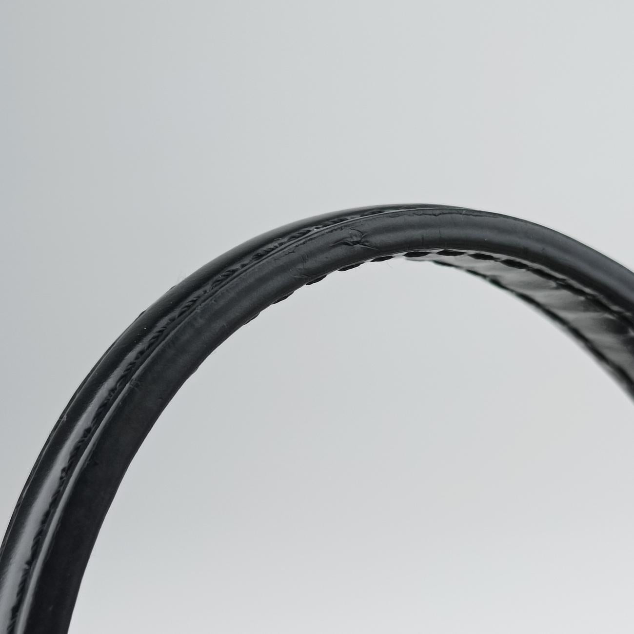 Pre-owned Louis Vuitton CANNES noir epi M52226 shoulderbag | stylenewstar