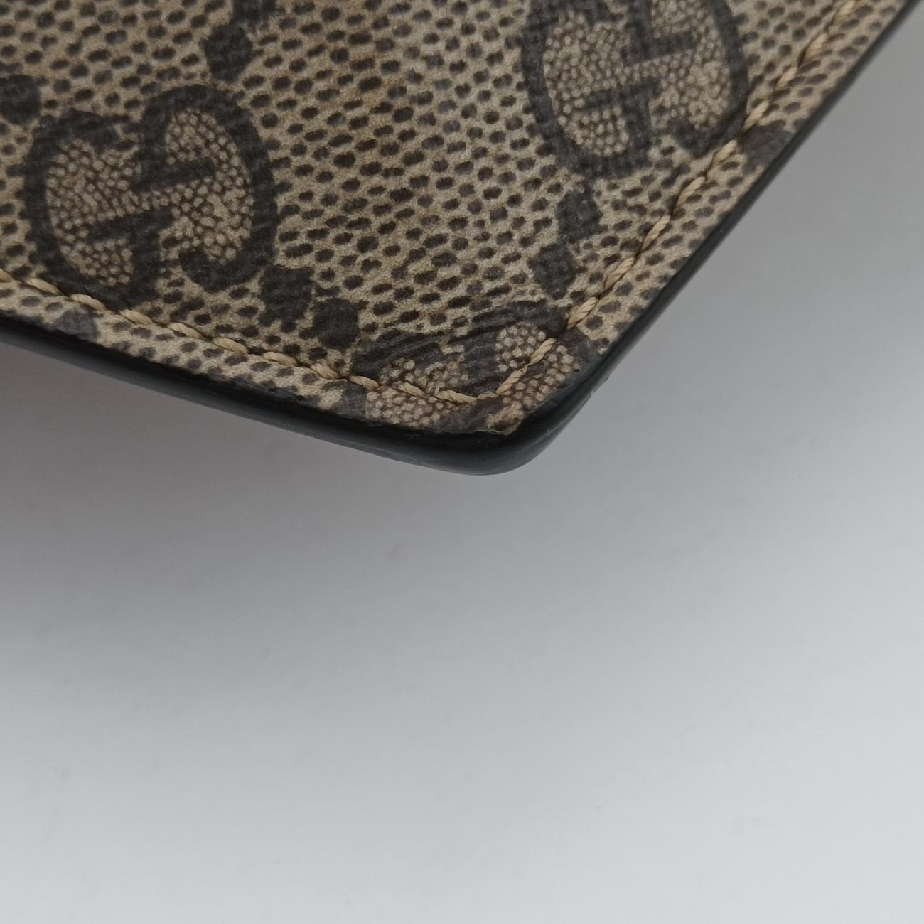 Pre-owned Gucci heart Brown×Red PVC coated canvas 678131 shoulderbag | stylenewstar