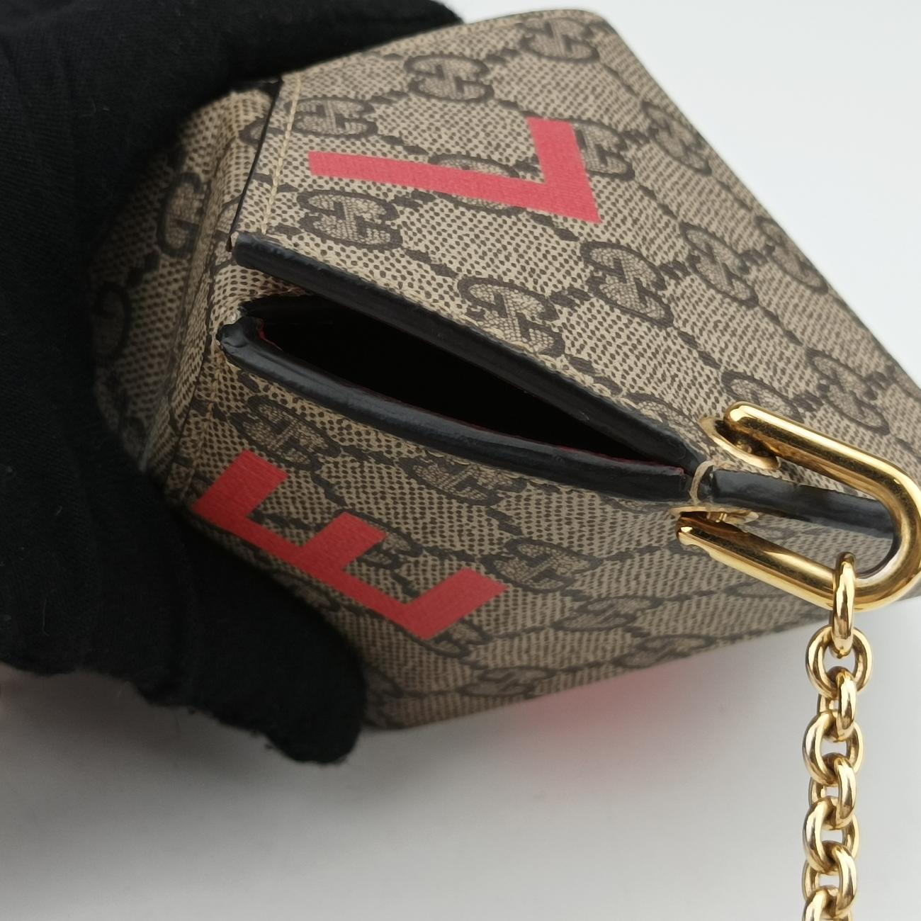 Pre-owned Gucci heart Brown×Red PVC coated canvas 678131 shoulderbag | stylenewstar