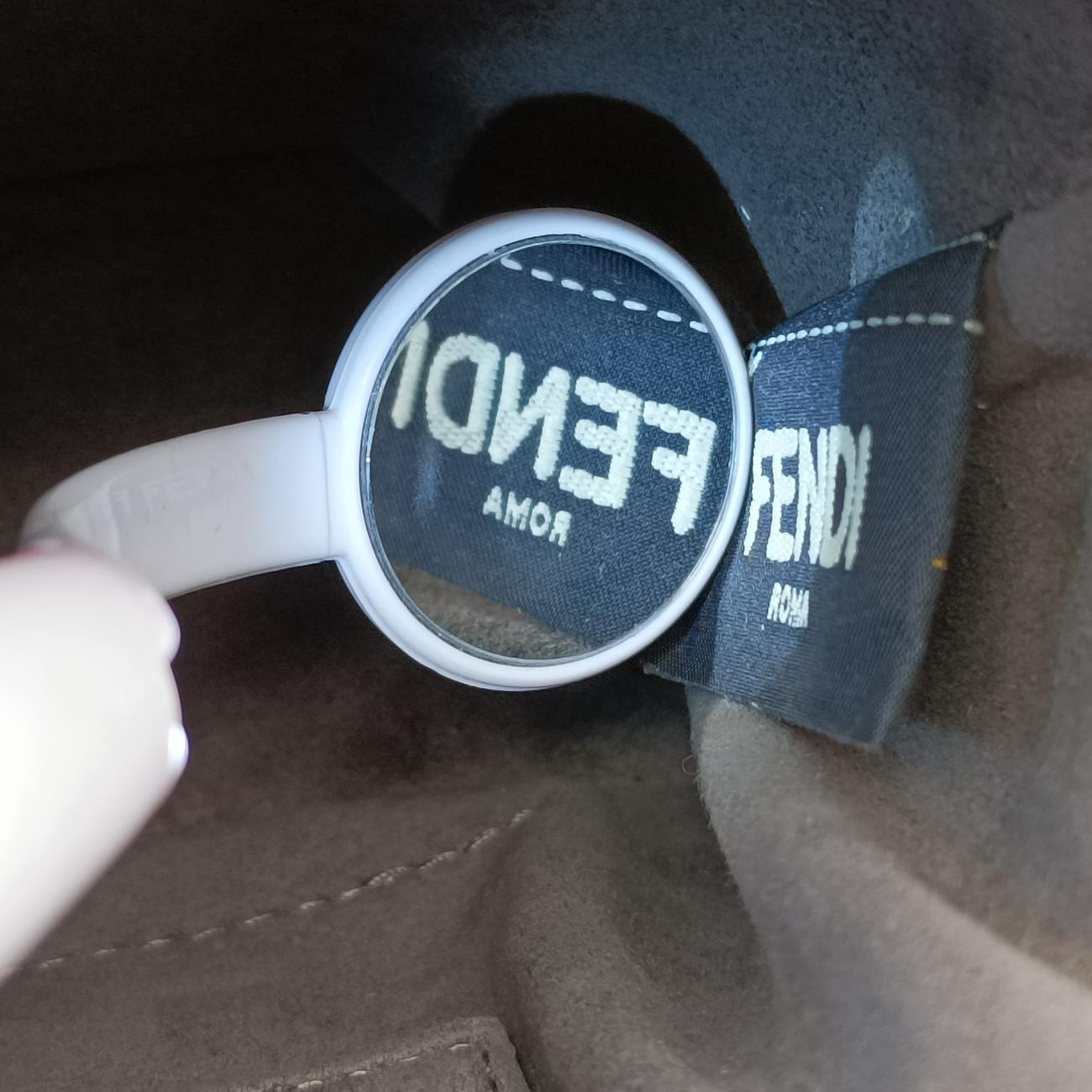 Secondhand Fendi Dotcom Click Small Beige Leather 8BN299 shoulderbag | stylenewstar