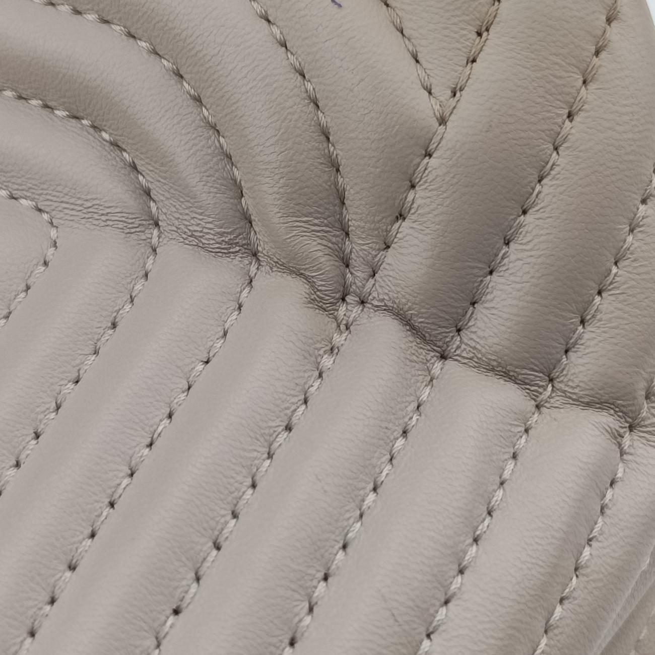 Secondhand Fendi Dotcom Click Small Beige Leather 8BN299 shoulderbag | stylenewstar