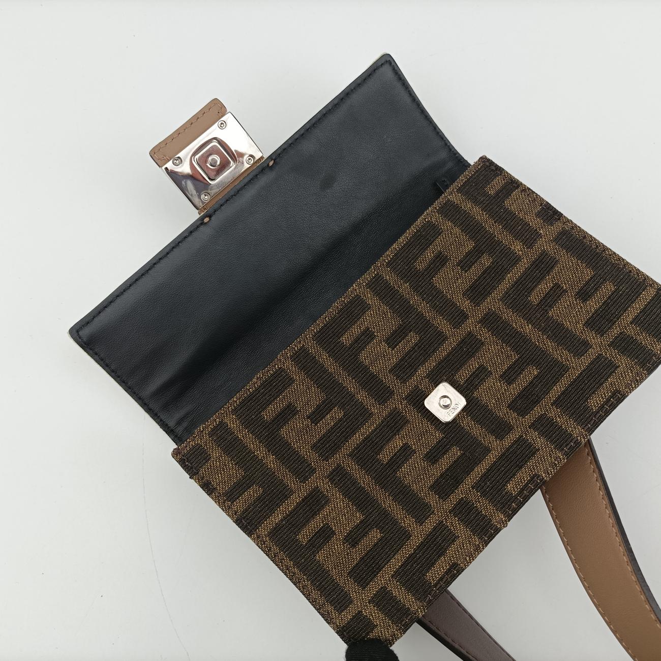 Secondhand Fendi FF Logo Baguette slim Brown×white canvas 7M0295 shoulderbag | stylenewstar