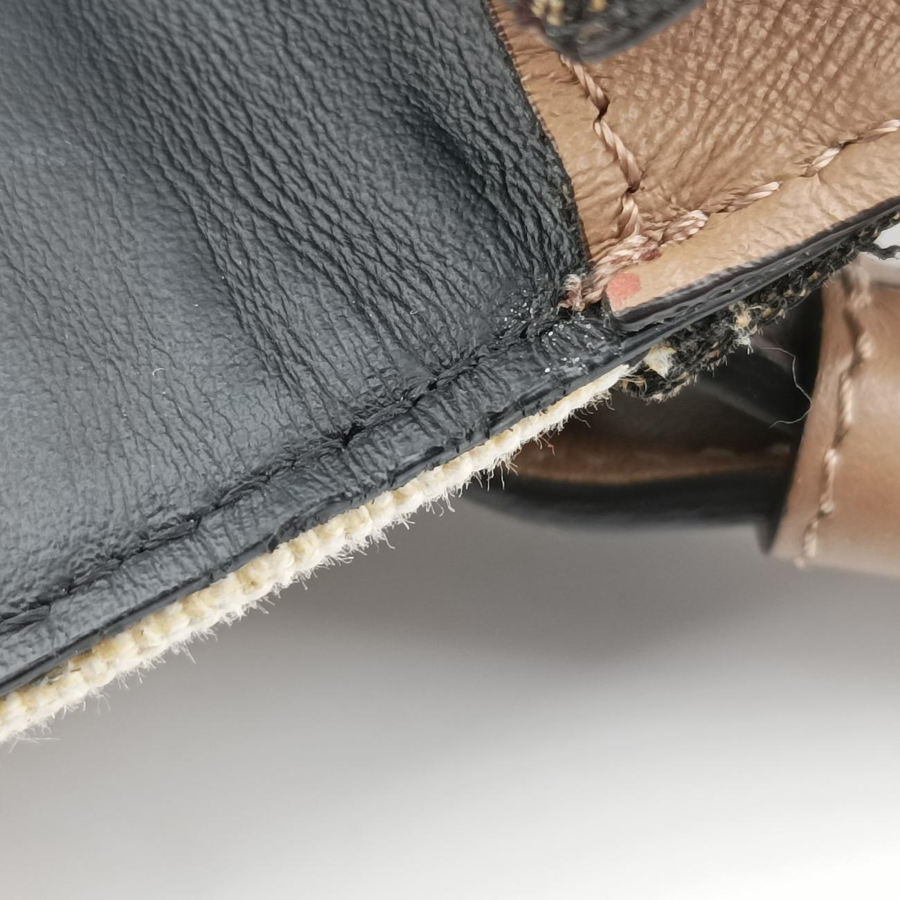 Secondhand Fendi FF Logo Baguette slim Brown×white canvas 7M0295 shoulderbag | stylenewstar