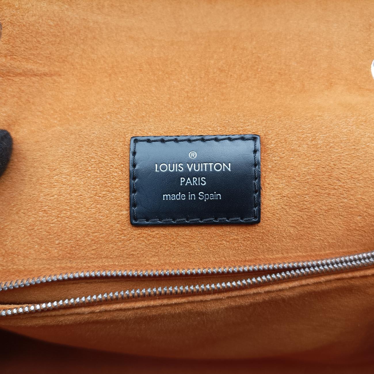 Pre-owned Louis Vuitton Grenelle PM Noir epi M53695 shoulderbag | stylenewstar