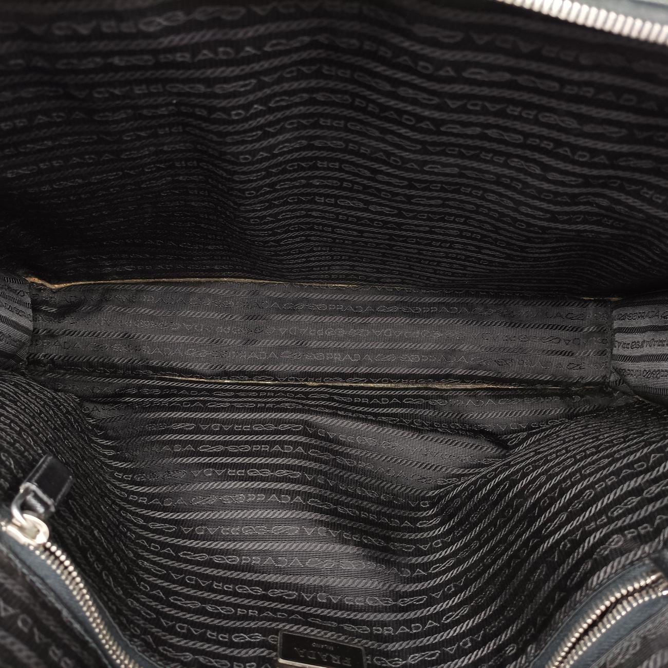 Pre-owned Prada Triangle Logo Plate Black Saffiano Leather  handbag | stylenewstar