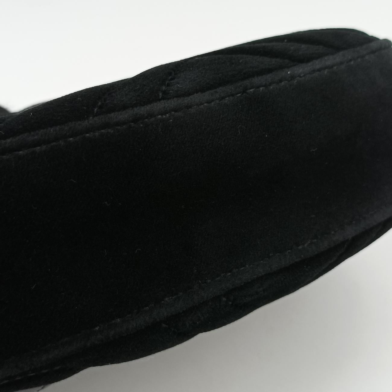 Vintage Gucci GG Marmont Black velour 476434 bum bag/waist bag | stylenewstar