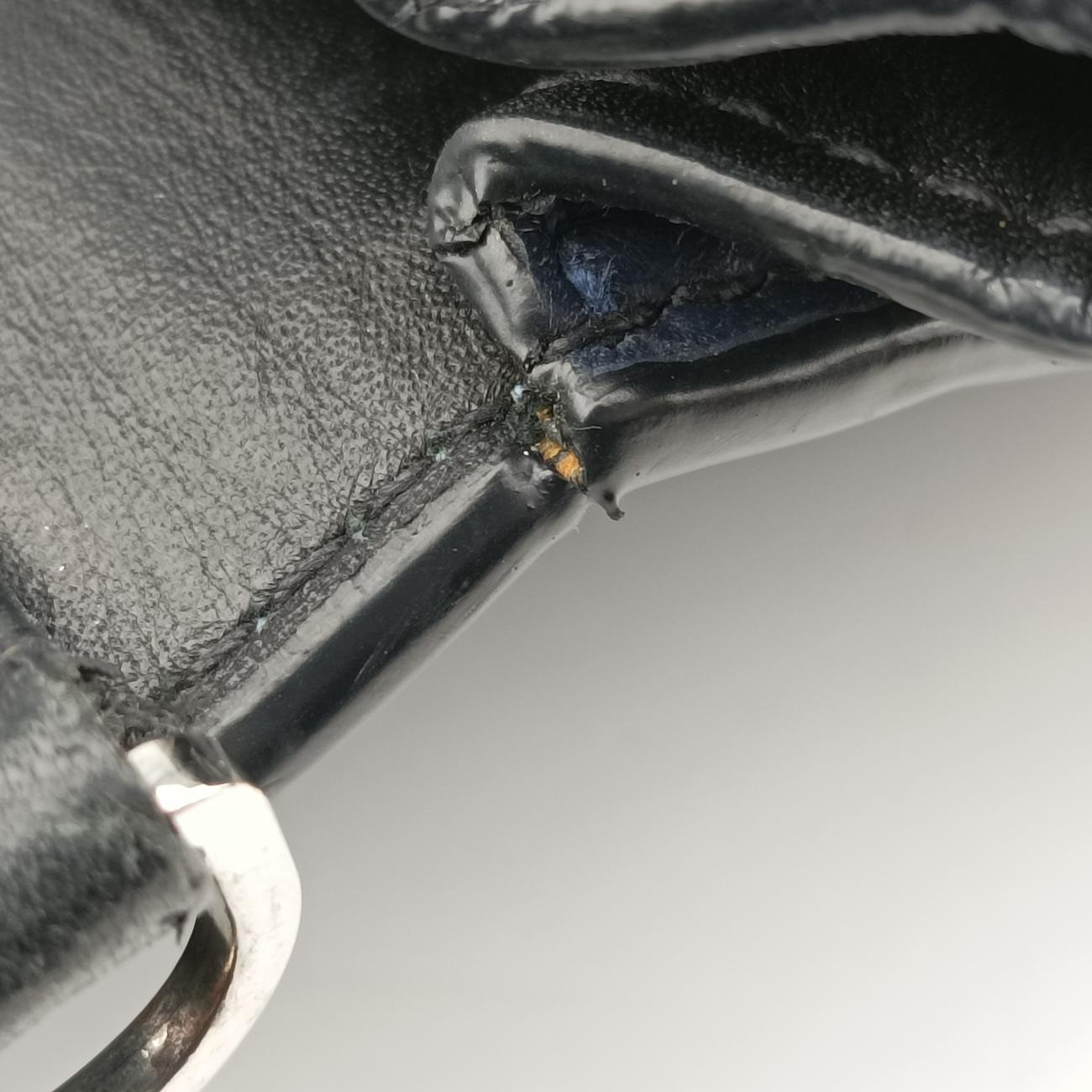 Pre-owned Prada Plex Ribbon Blue x White x Navy Leather 1BD067 shoulderbag | stylenewstar