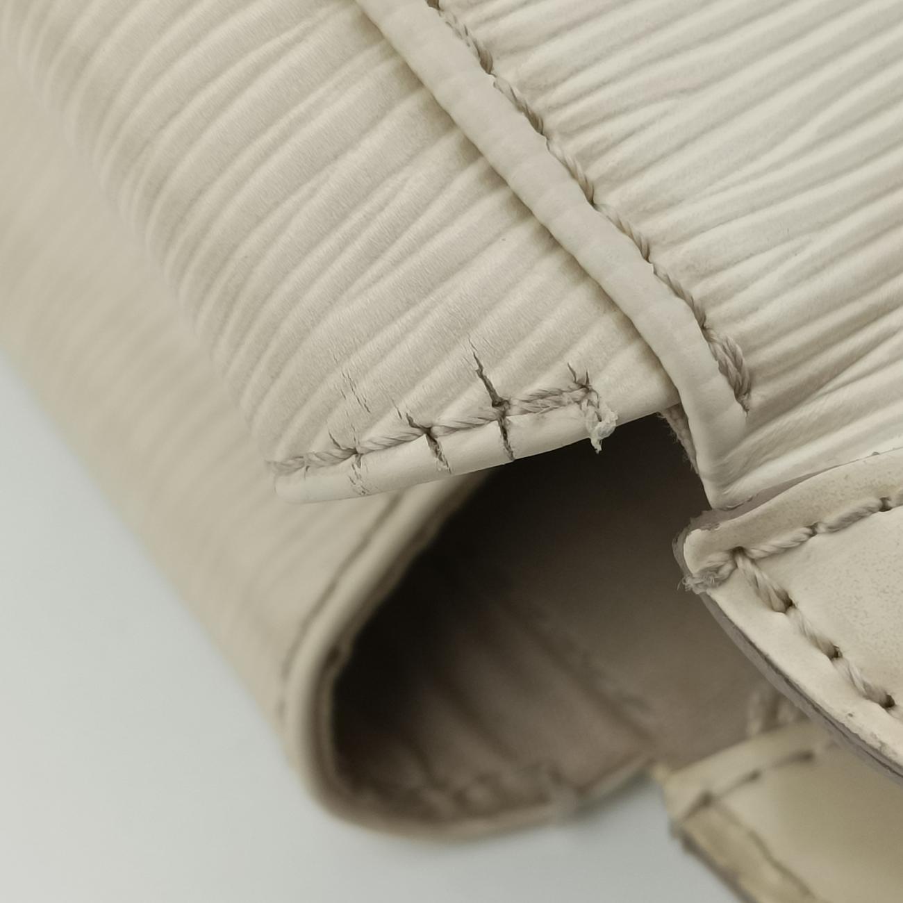 Pre-owned Louis Vuitton Bréa MM IVOIRE Epi M40330 shoulderbag | stylenewstar