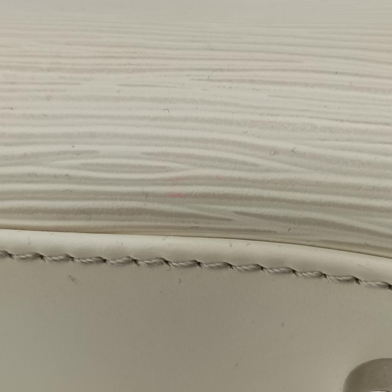 Pre-owned Louis Vuitton Bréa MM IVOIRE Epi M40330 shoulderbag | stylenewstar