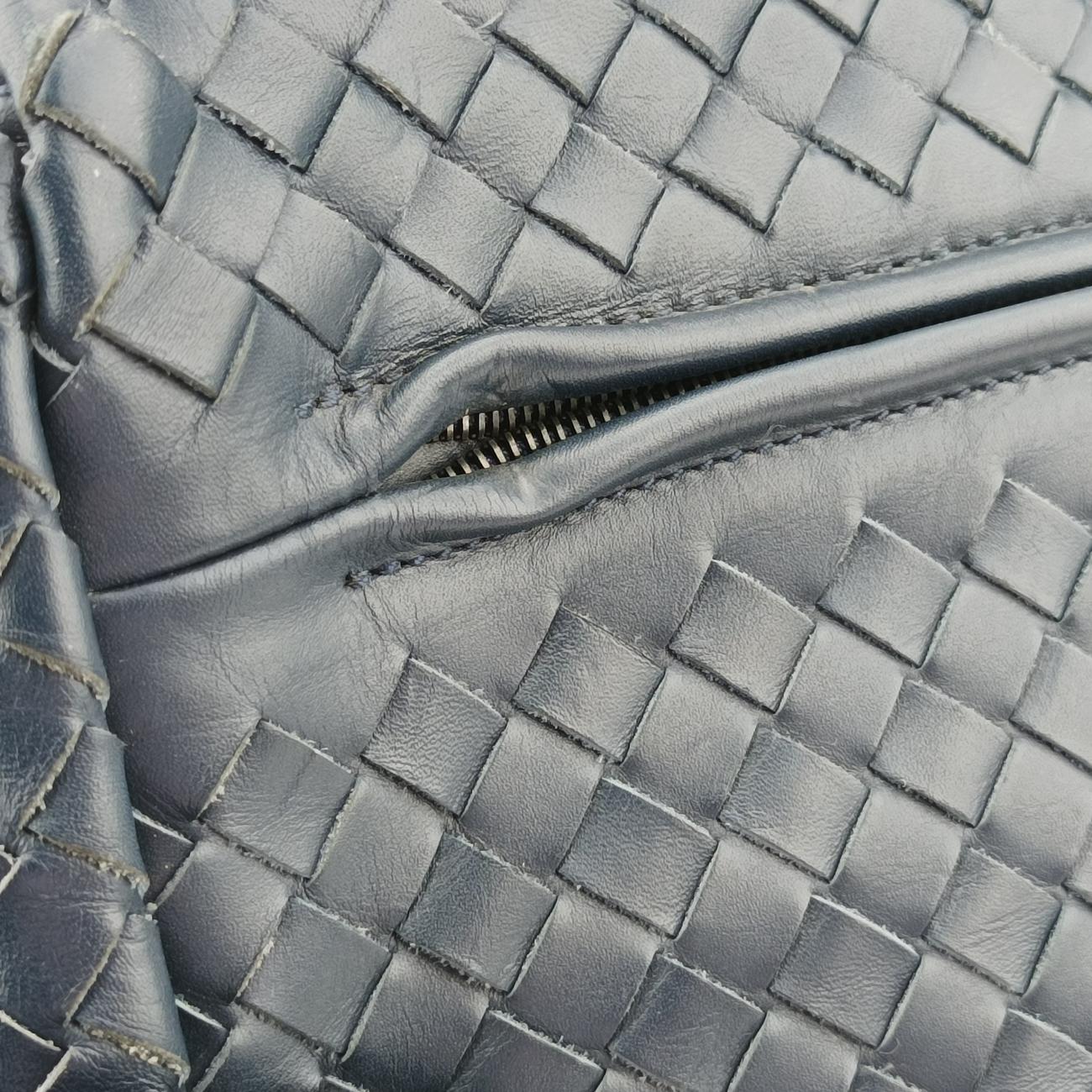 Pre-owned Bottega Veneta Intrecciato Navy lambskin  handbag | stylenewstar