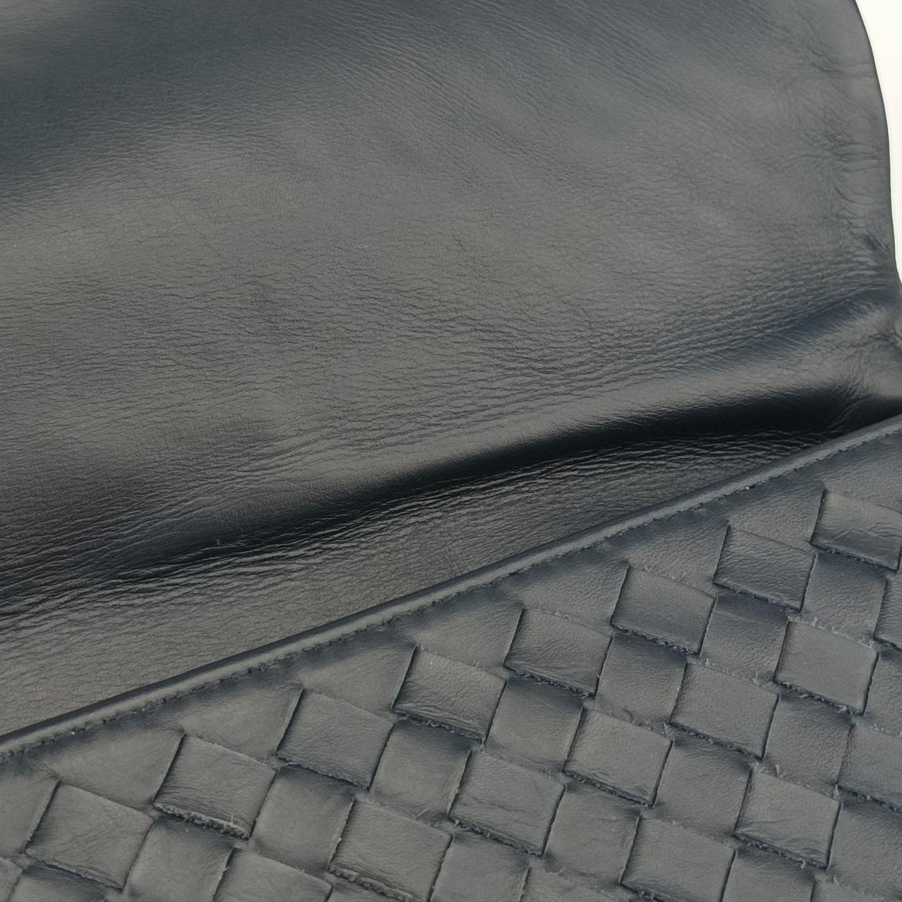 Pre-owned Bottega Veneta Intrecciato Navy lambskin  handbag | stylenewstar