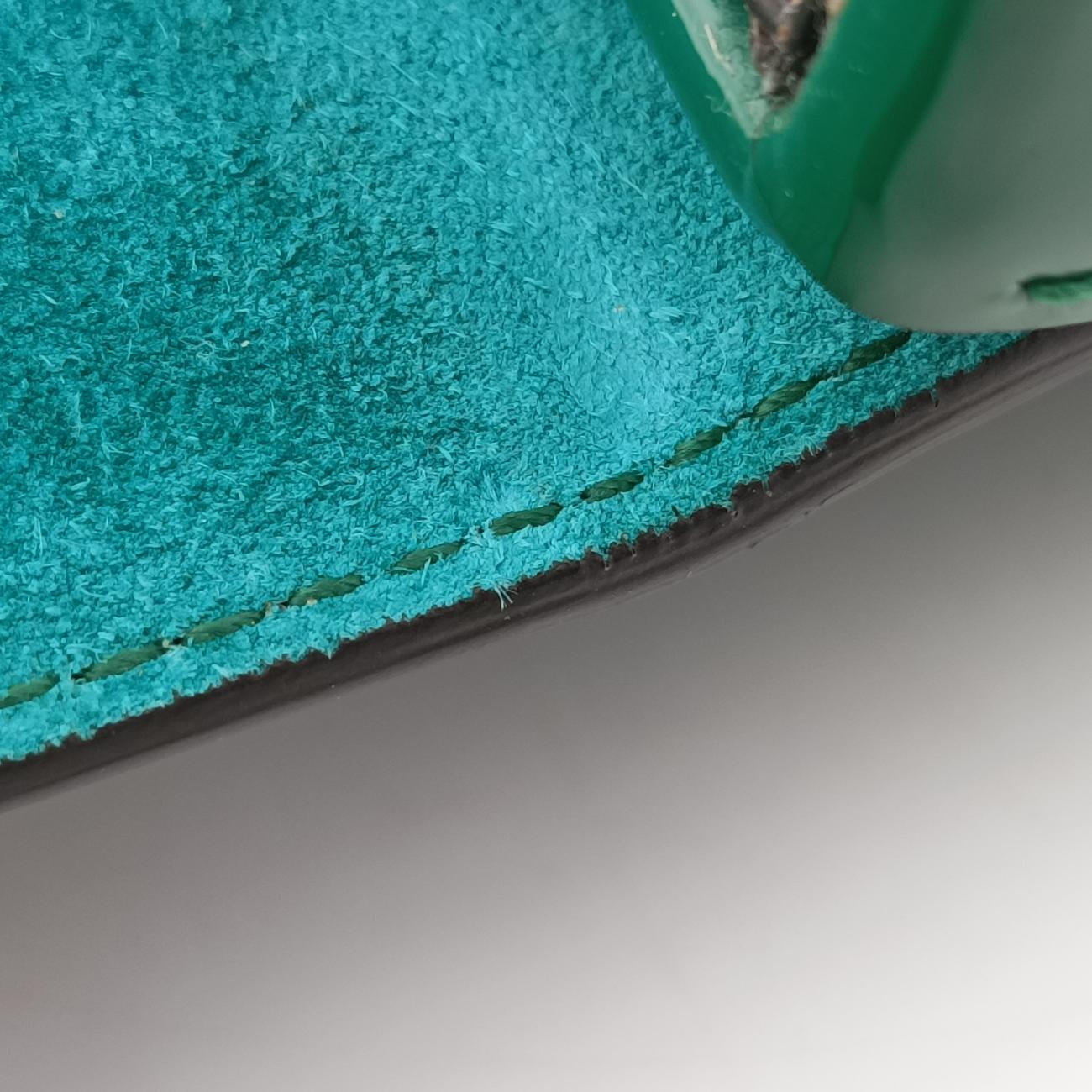 Pre-owned Gucci Sylvie Green Patent 589479 shoulderbag | stylenewstar