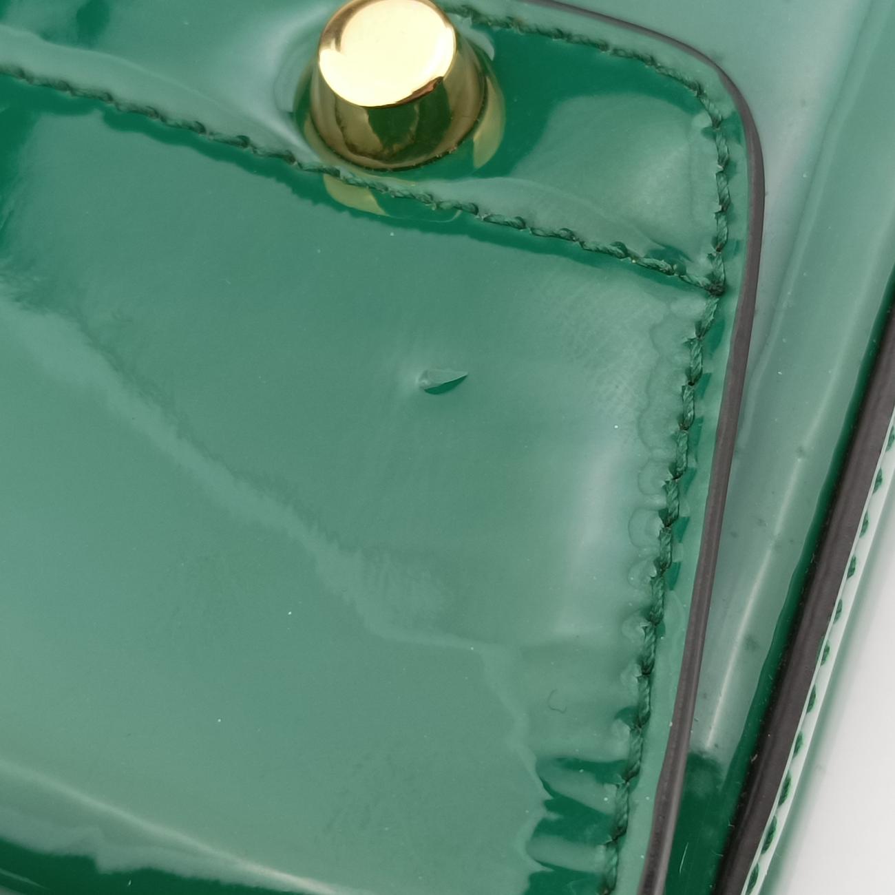 Pre-owned Gucci Sylvie Green Patent 589479 shoulderbag | stylenewstar