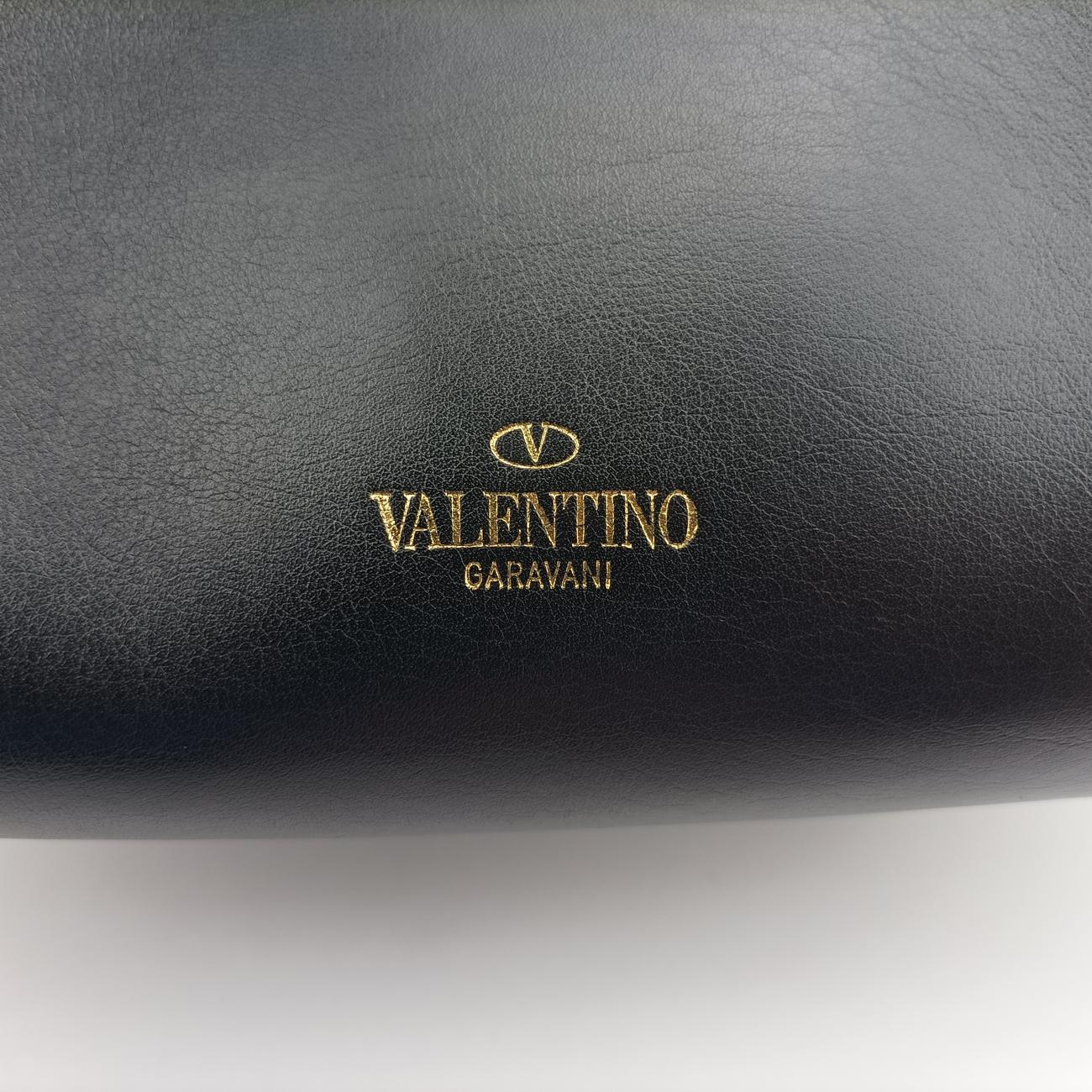 Pre-owned Valentino Rockstud Black Leather  shoulderbag | stylenewstar