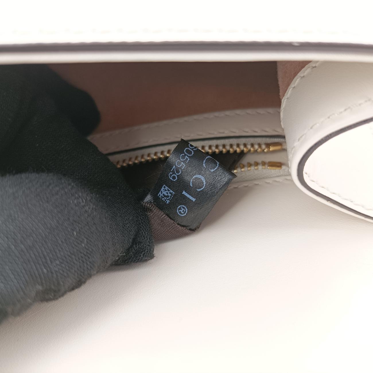 Pre-owned Gucci Sylvie Ivory× navy × red Leather 421882 shoulderbag | stylenewstar