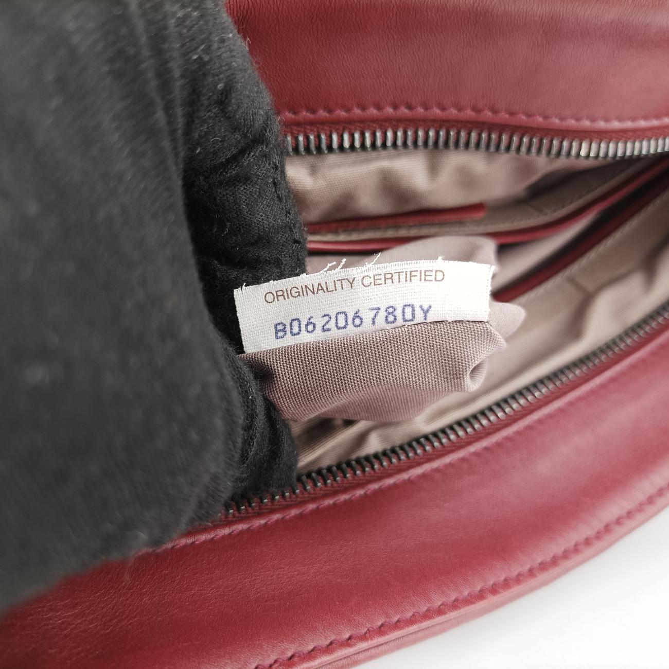 Secondhand Bottega Veneta Intrecciato Burgundy lambskin  shoulderbag | stylenewstar