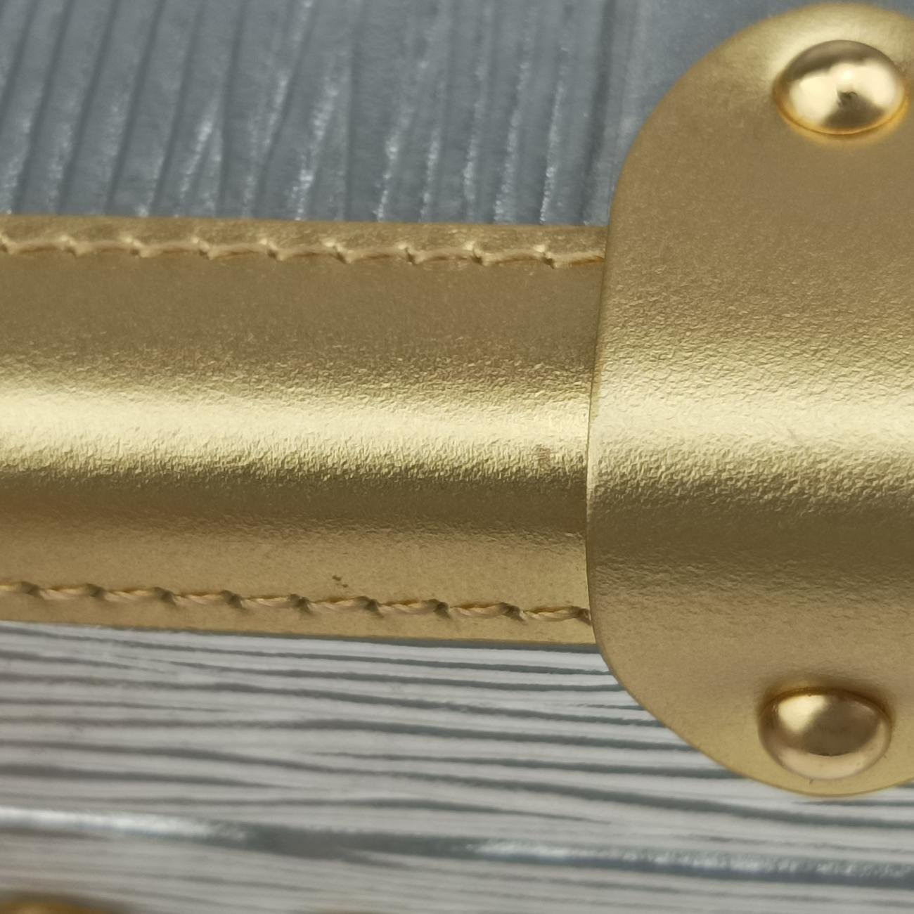 Pre-owned Louis Vuitton PETITE MALLE silver x gold Epi M54653 shoulderbag | stylenewstar