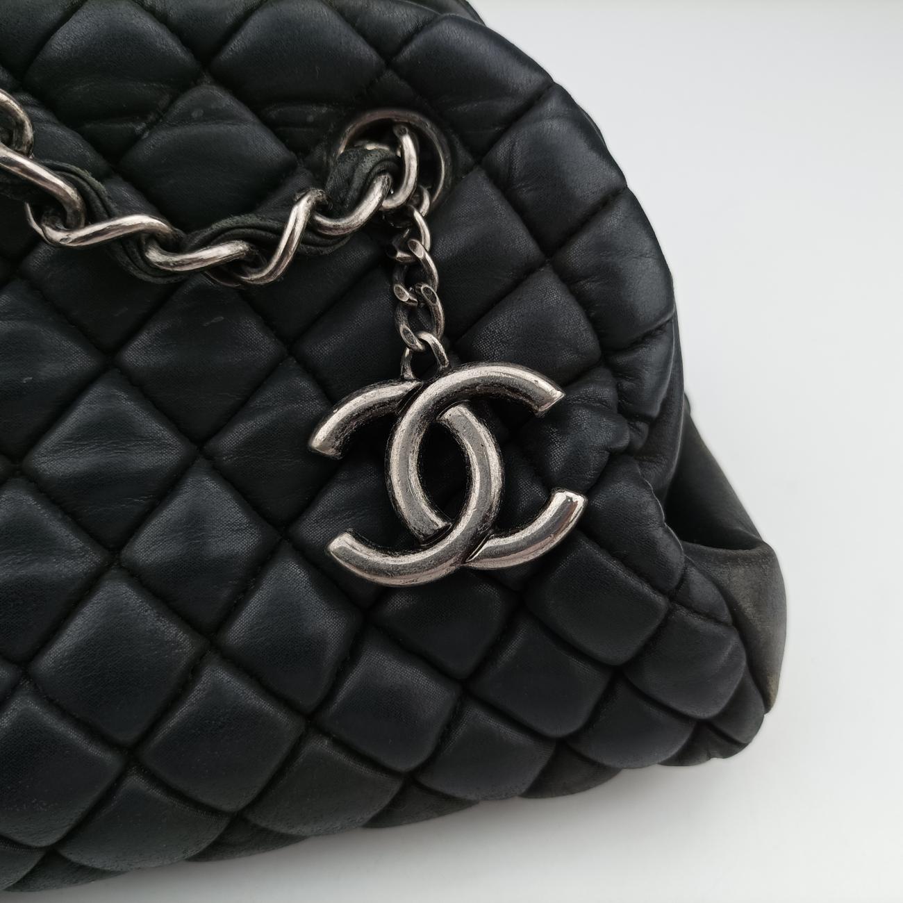 Pre-owned Chanel Mademoiselle Bowling Black Leather A67384 shoulderbag | stylenewstar