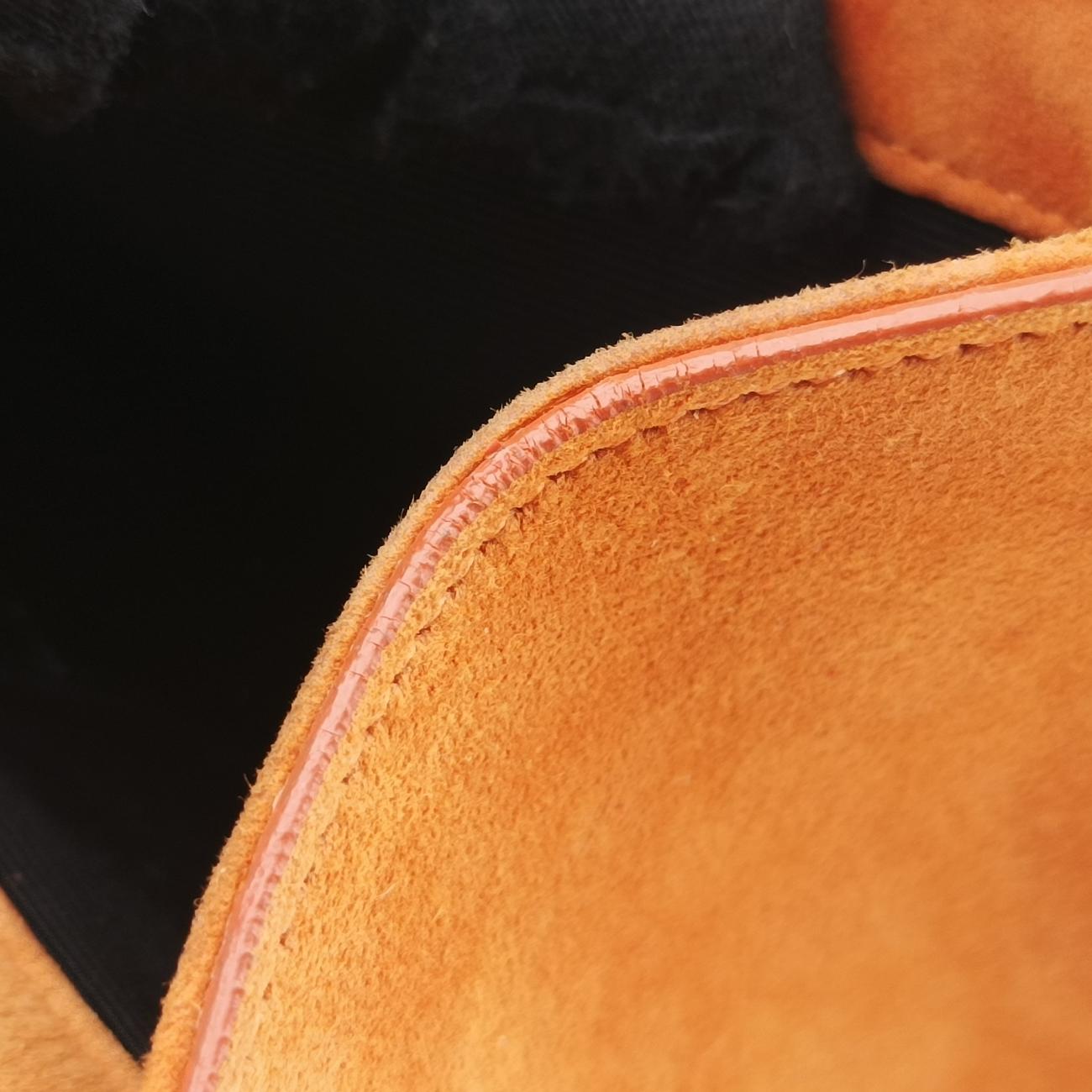 Pre-owned Yves Saint Laurent KATE Orange suede 354119 shoulderbag | stylenewstar