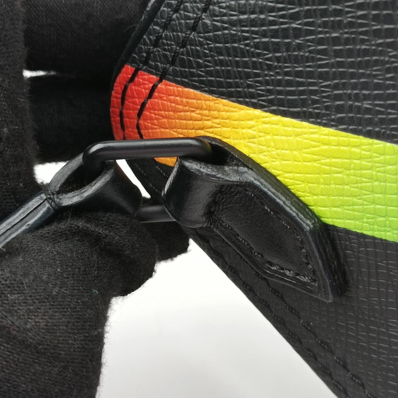 Pre-owned Louis Vuitton Danube Messenger black×multicolor Taiga M30332 shoulderbag | stylenewstar